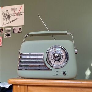Mint Green Throwback Retro Wireless Speaker